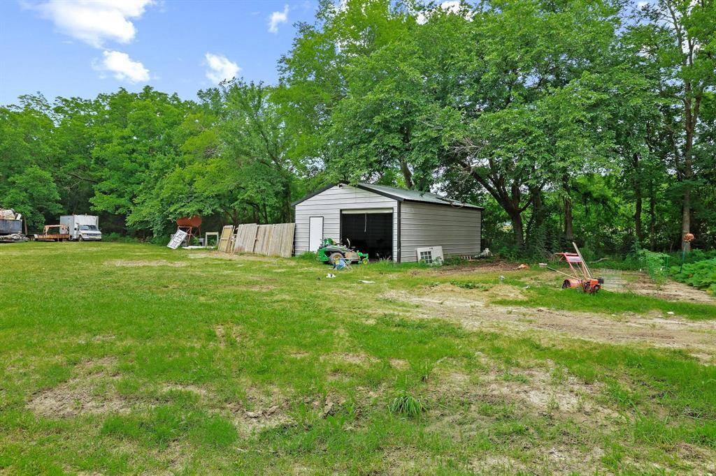101 Smith Street, Bonham, TX 75418