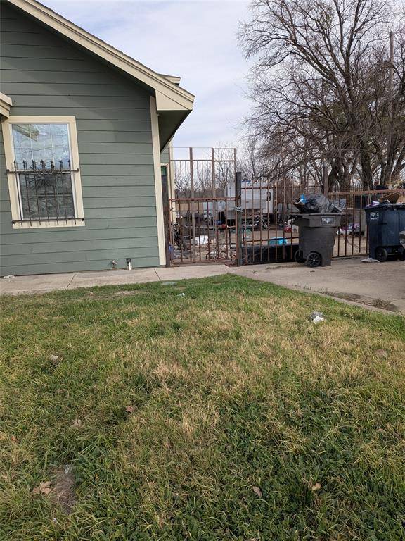 3120 N Main Street, Fort Worth, TX 76106