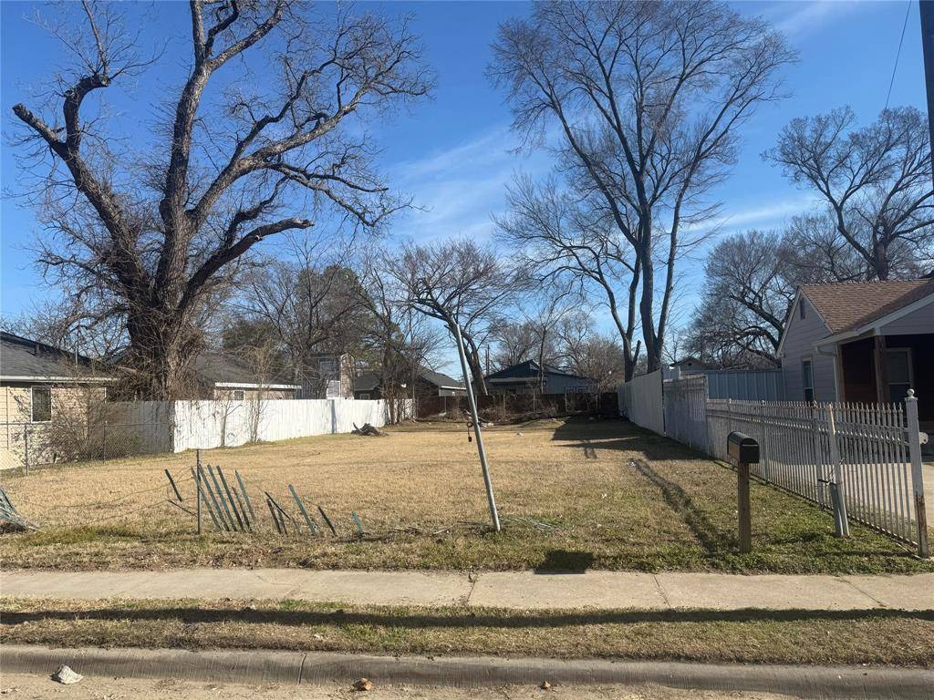 3926 Sidney Street, Dallas, TX 75210