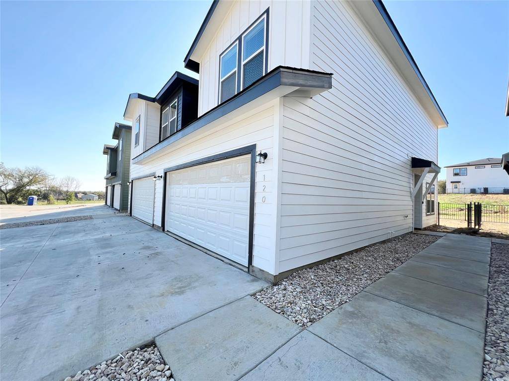 3501 E Renfro Street #120, Burleson, TX 76028
