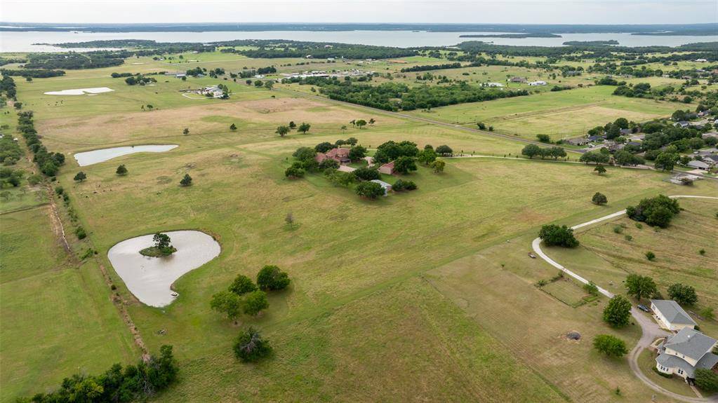 701 W Walcott Street, Pilot Point, TX 76258