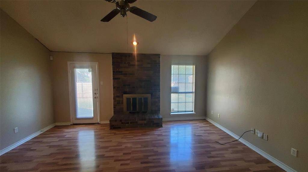 505 Pelican Court, Desoto, TX 75115