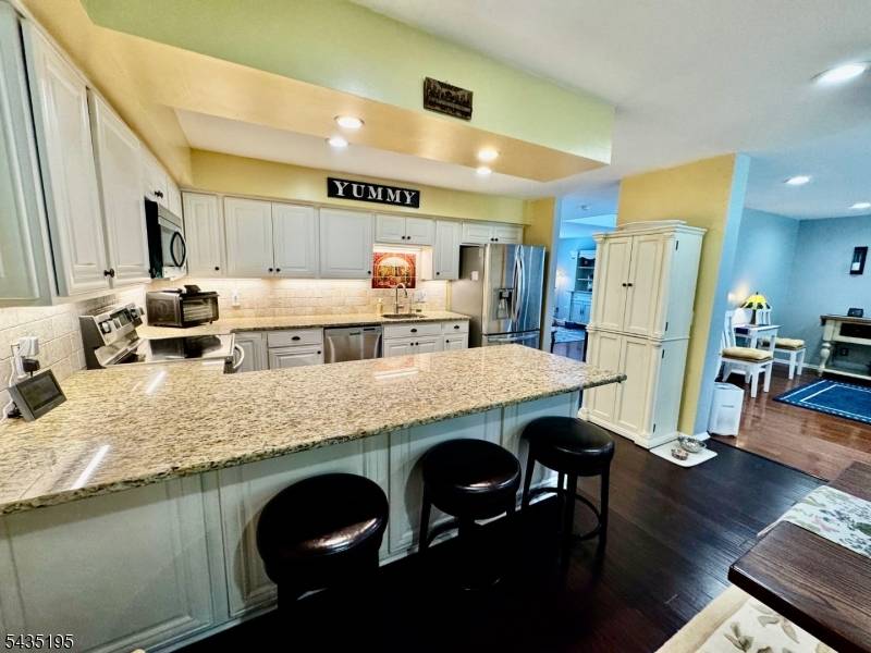 11 Old Fourth Dr, Jefferson Twp., NJ 07438