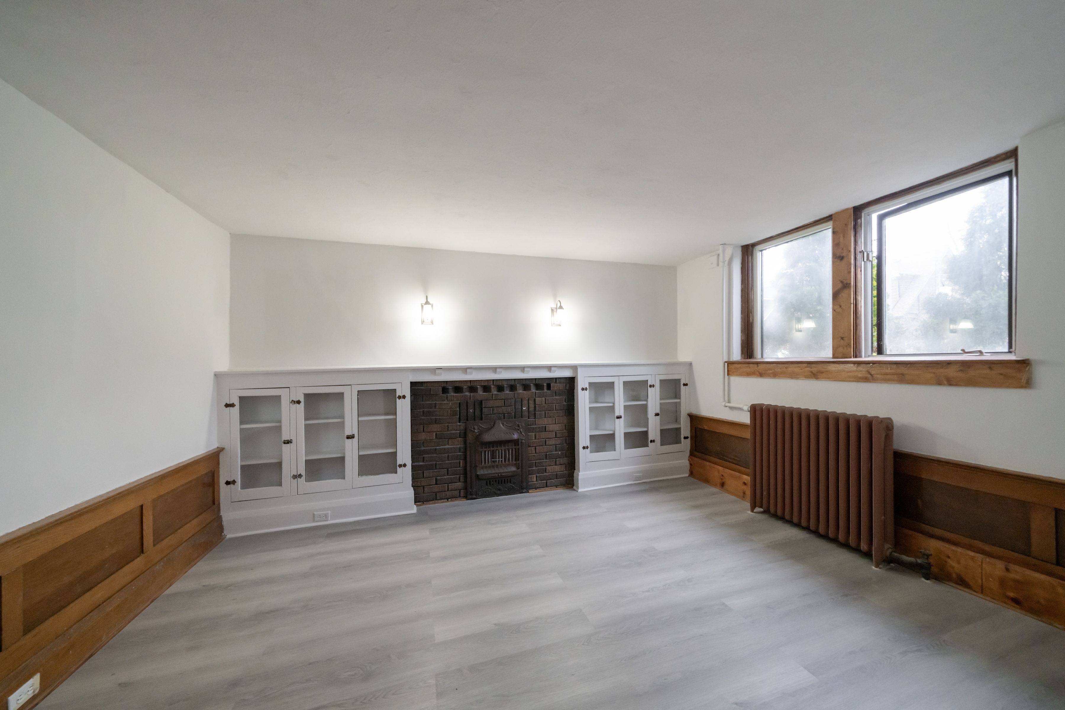 8 Kingston RD #51, Toronto E02, ON M4L 2S4
