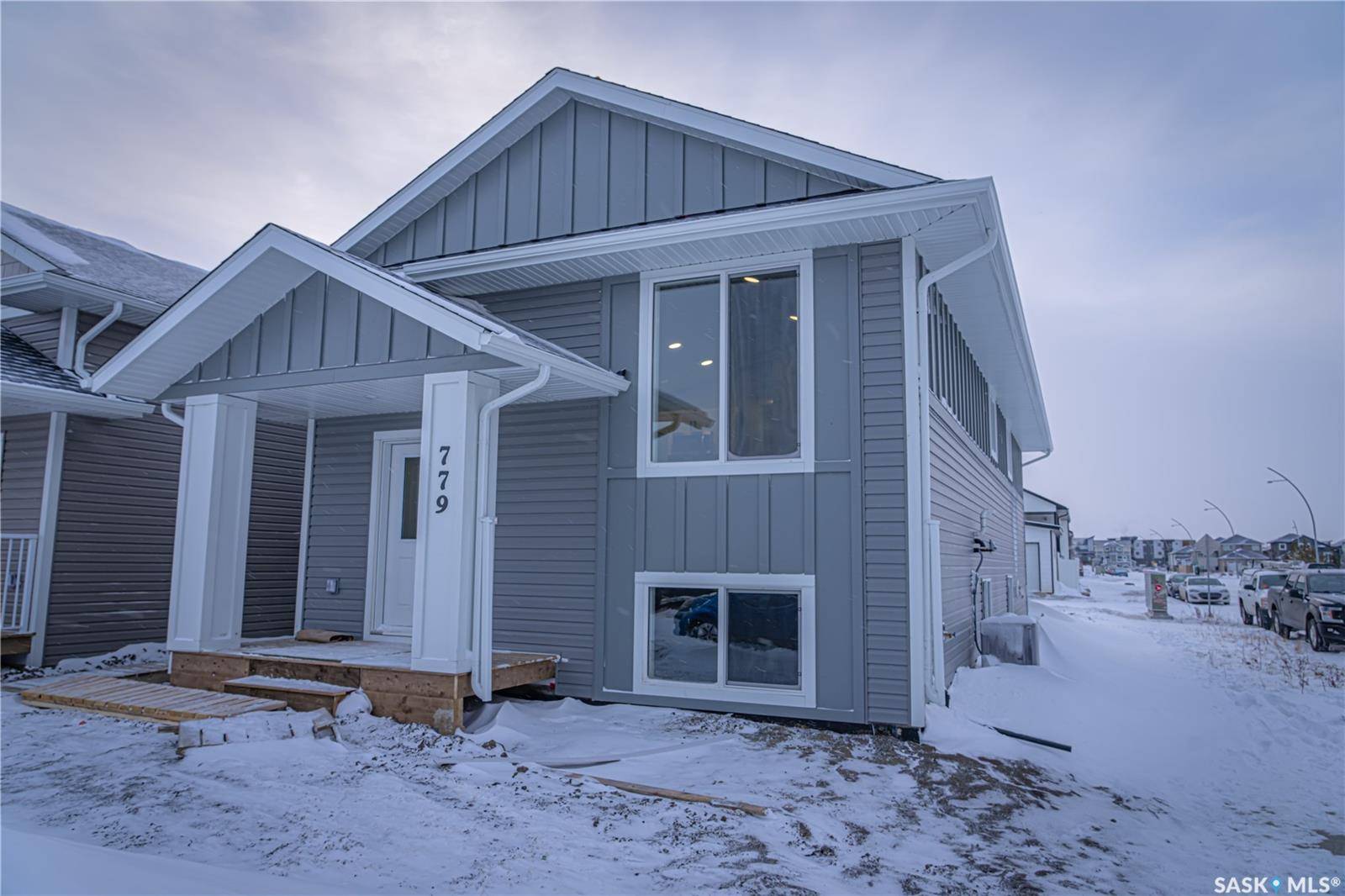 338 Stehwien STREET, Saskatoon, SK S7W 1M9