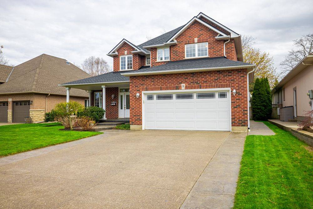 8 SOPHIE CT, Grimsby, ON L3M 5L6
