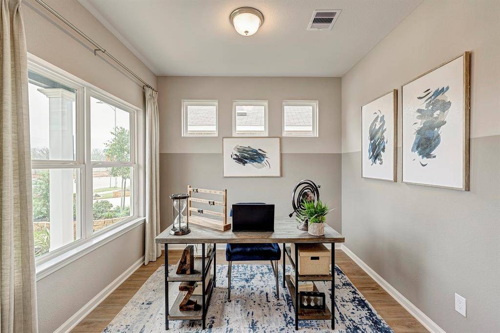 4324 Valley Brook Drive, Fort Worth, TX 76036
