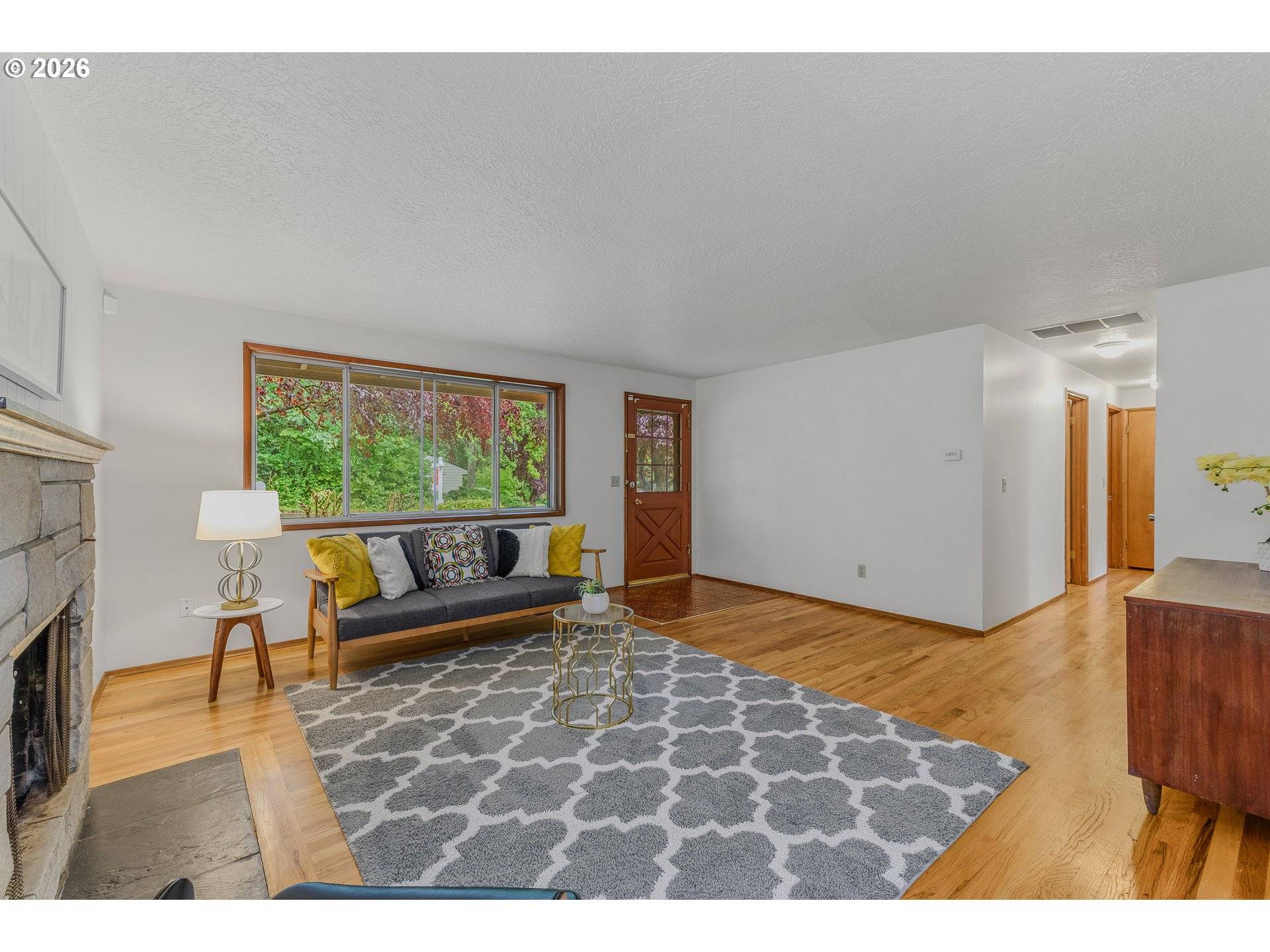 6303 SW 60TH AVE, Portland, OR 97221