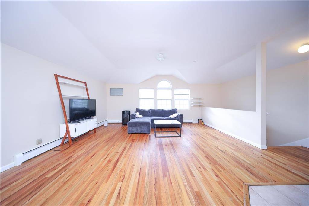 102-36 1st ST, Howard Beach, NY 11414
