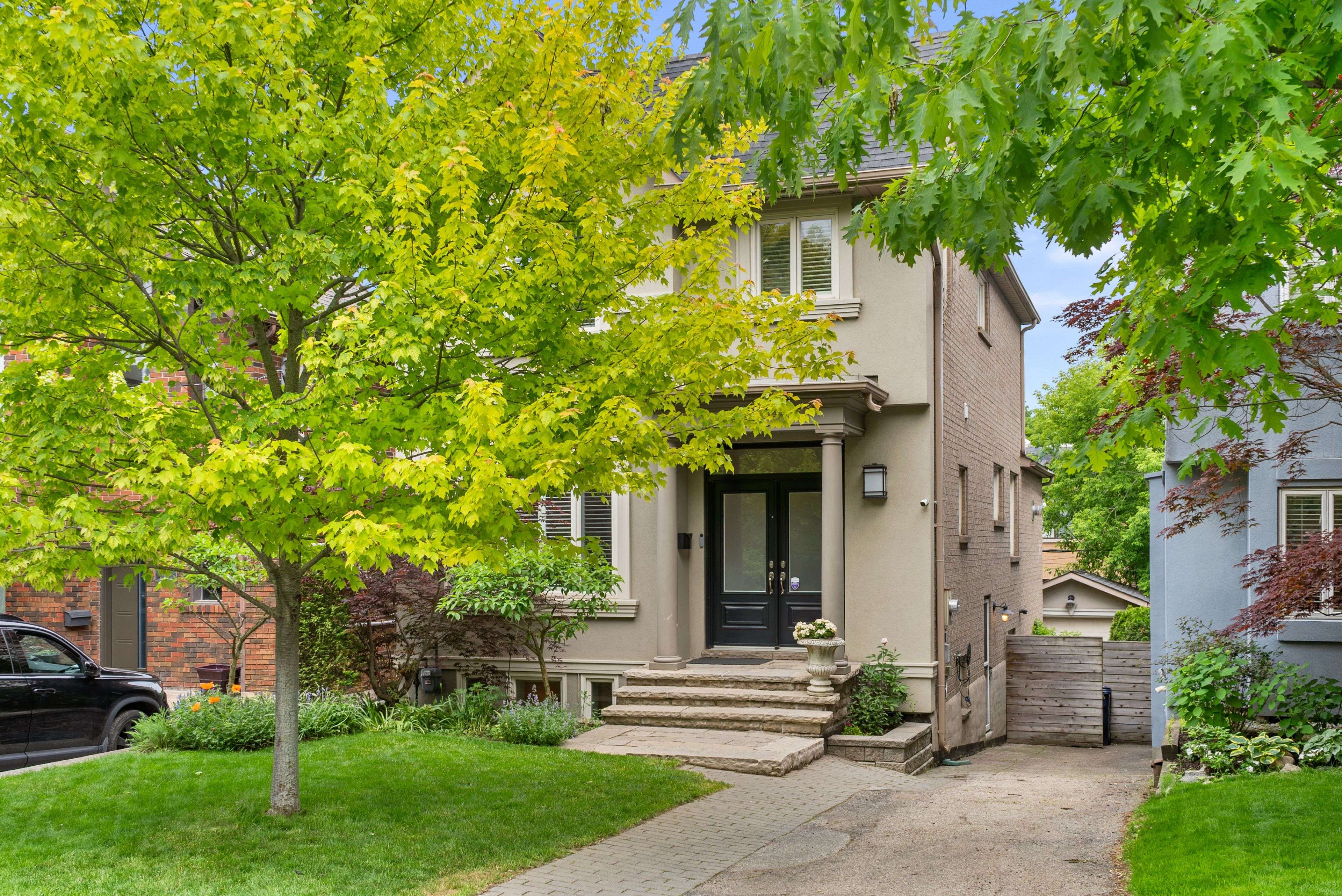 155 Banff RD, Toronto C10, ON M4P 2P8