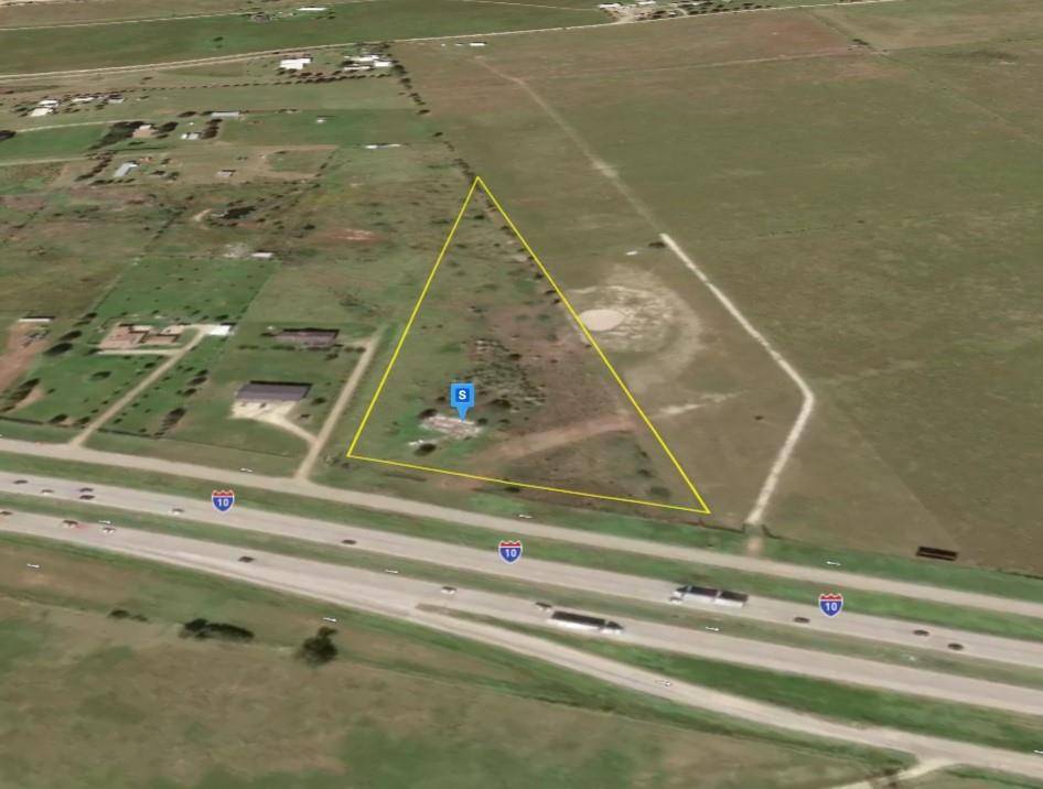9598 NW I 10 Frontage Road, Sealy, TX 77474
