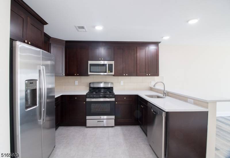 1664 Stuyvesant Ave #203, Union Twp., NJ 07083