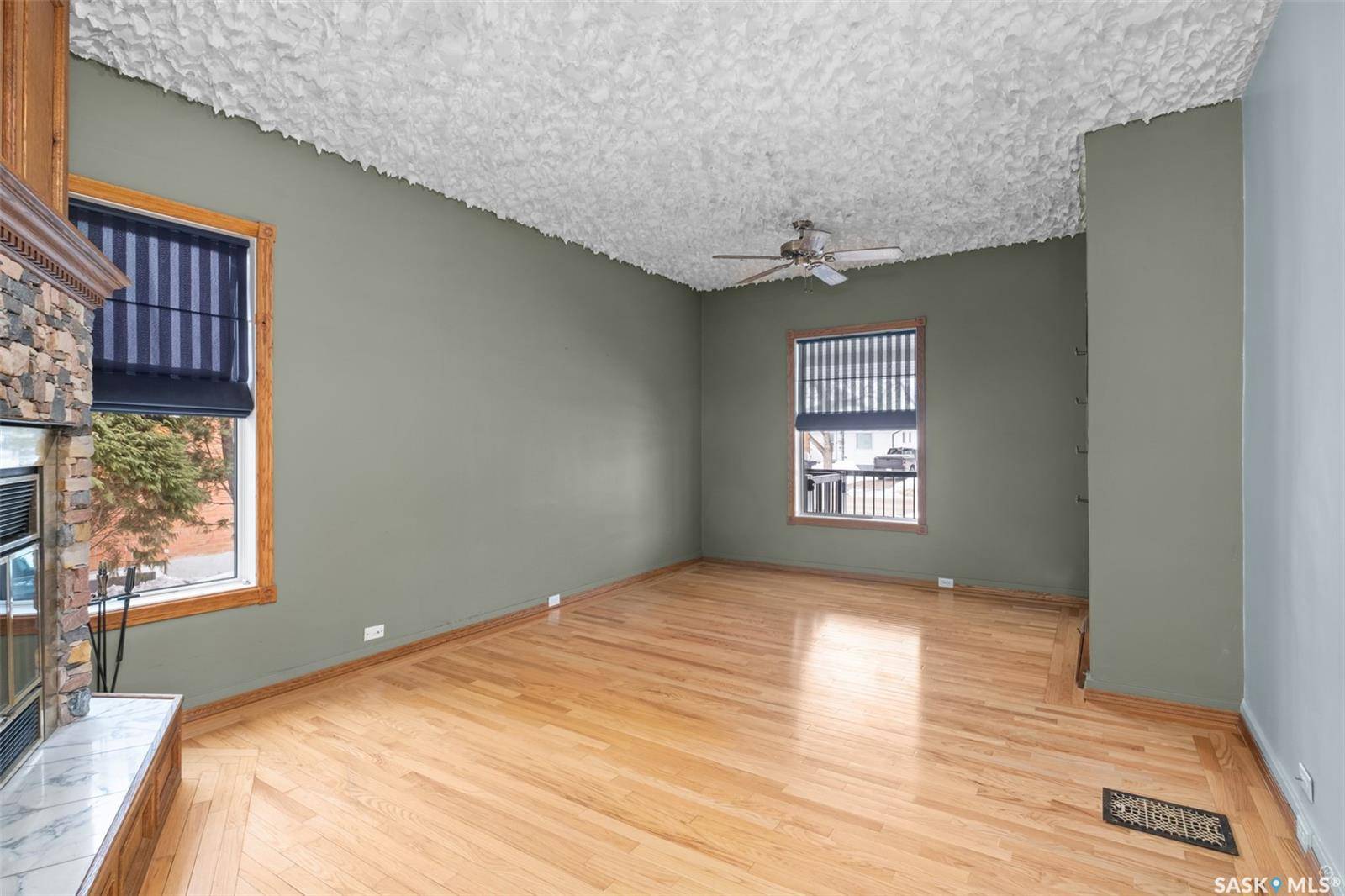 1027 4th STREET E, Prince Albert, SK S6V 0L1
