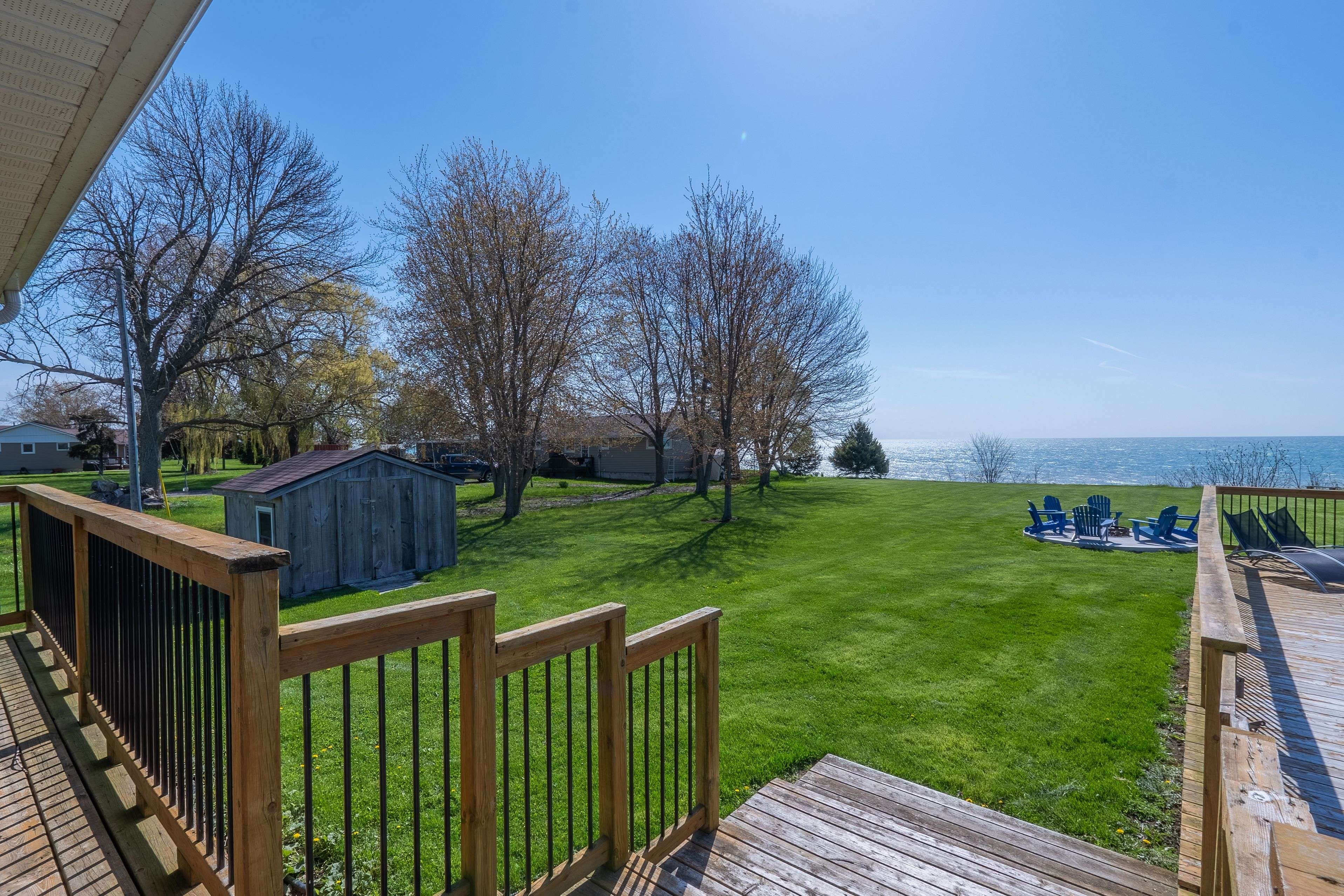 1954 Ocean BLVD, Chatham-kent, ON N0P 2P0