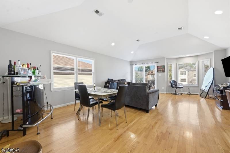 433 Linden Ave, Elizabeth City, NJ 07202