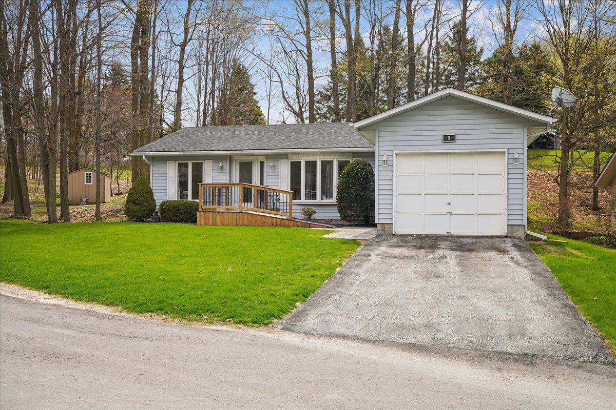 9 Pinetree CT, New Tecumseth, ON L0G 1W0