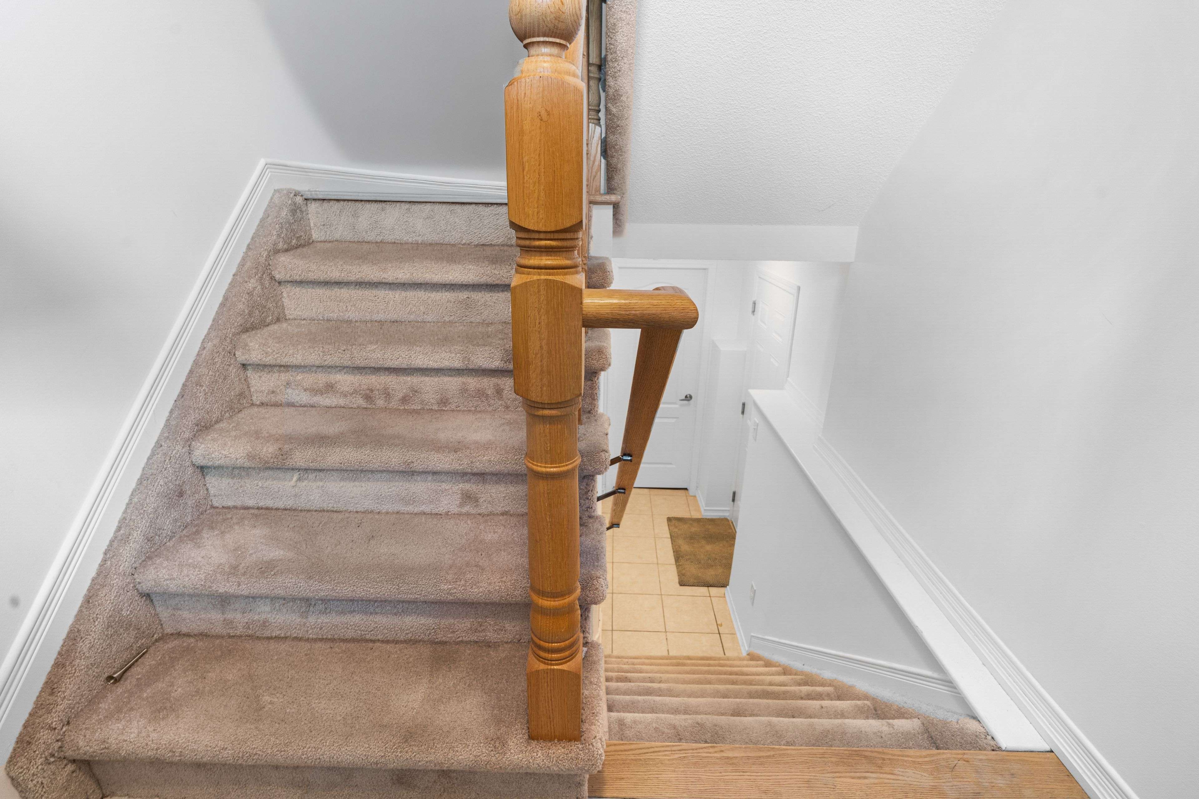 77 Franks WAY, Barrie, ON L4N 3J1