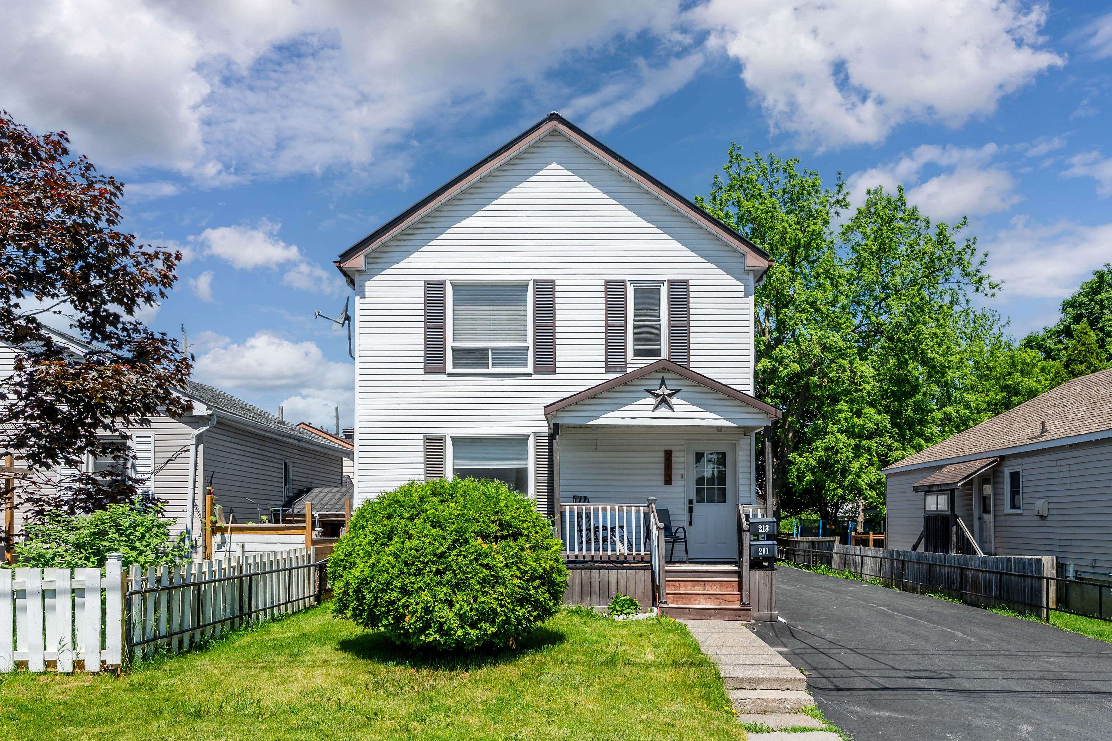213 8th ST E, Cornwall, ON K6H 2S6