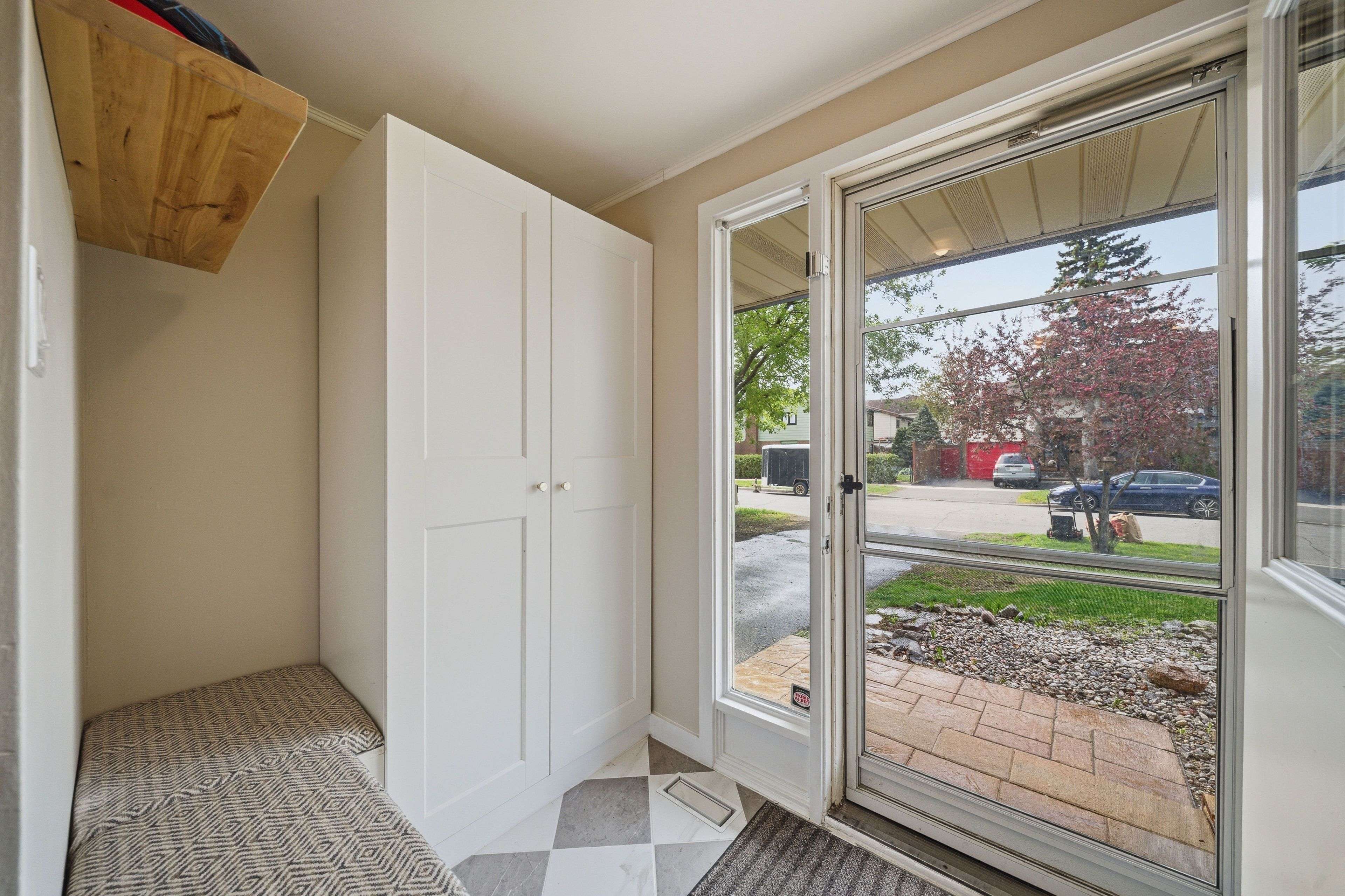 2333 Cotters CRES, Hunt Club - Windsor Park Village And Area, ON K1V 8Y7