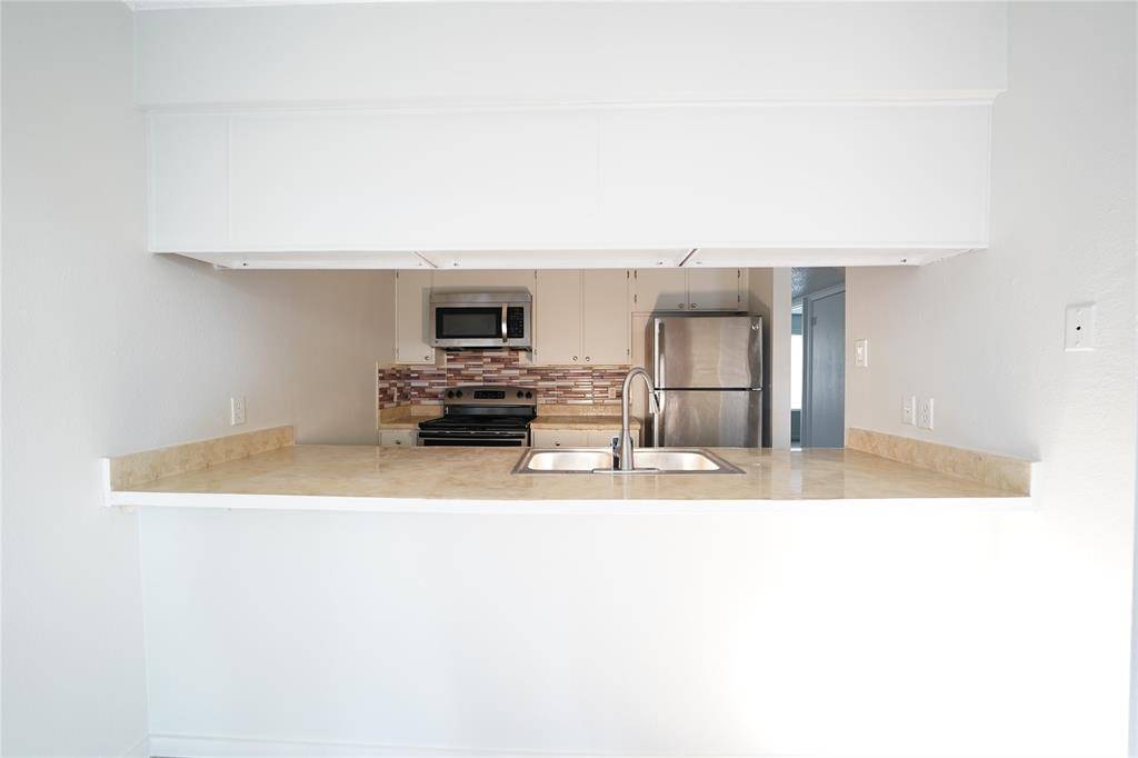 104 N Heights Drive, Crowley, TX 76036