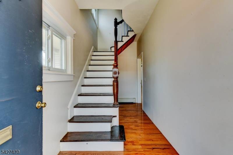 37 E Somerset St #1, Raritan Boro, NJ 08869