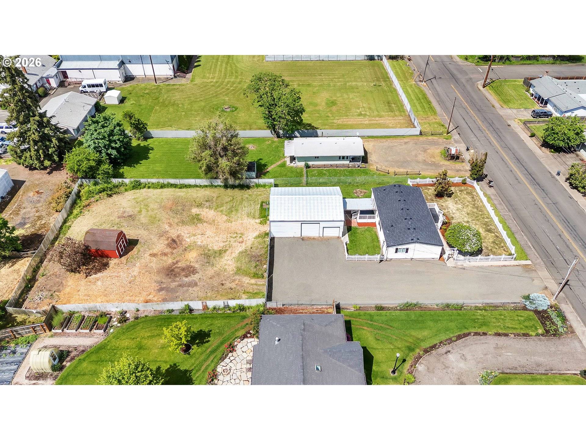 650 TERRITORIAL ST, Harrisburg, OR 97446