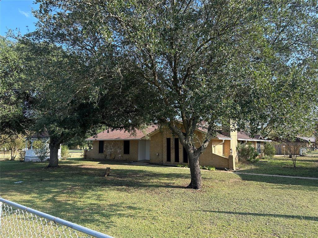 137 Oakview Circle, Waco, TX 76705