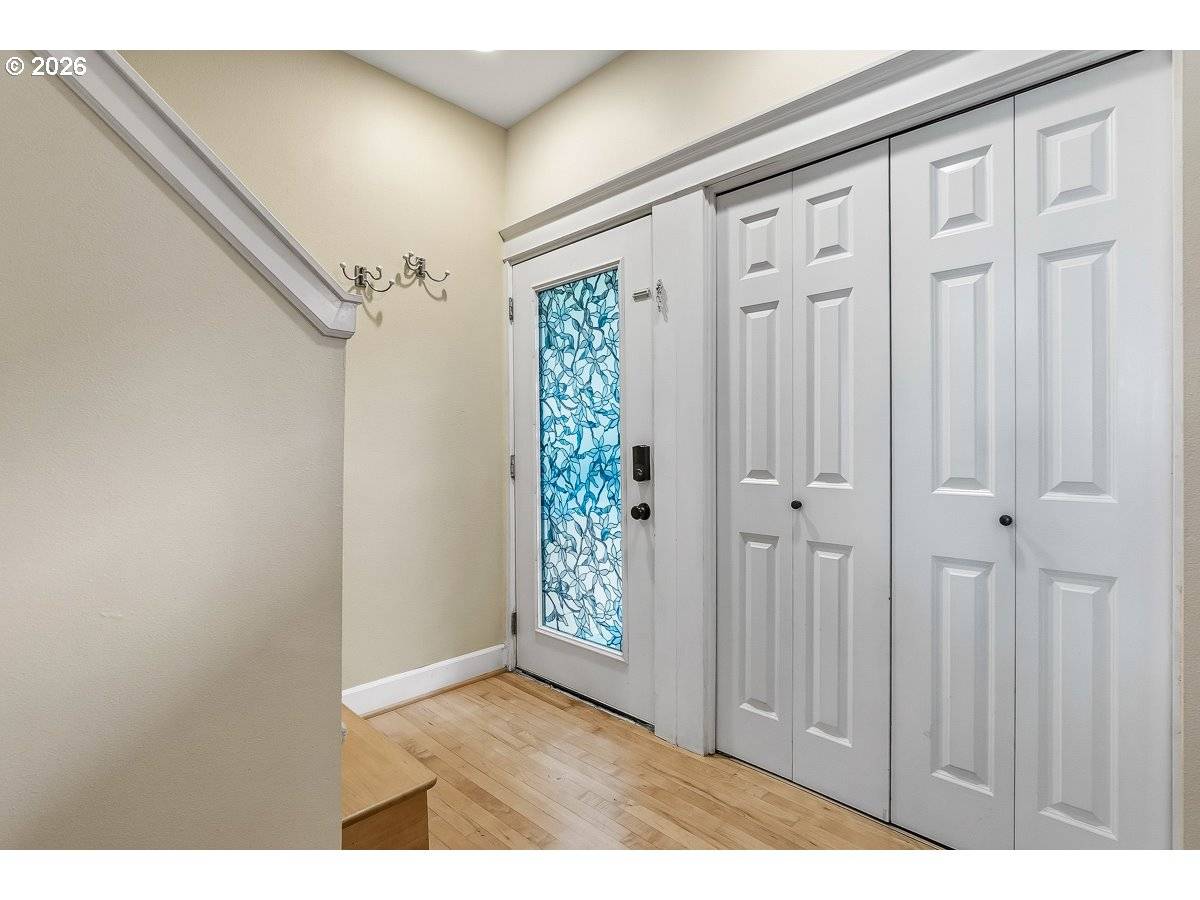 2372 NW GLISAN ST #5, Portland, OR 97210