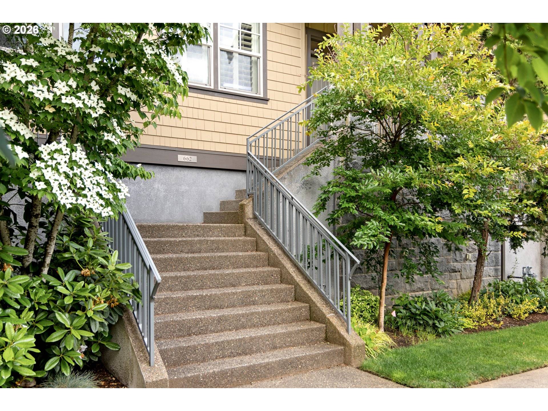 662 SW TRILLIUM CREEK TER, Portland, OR 97225