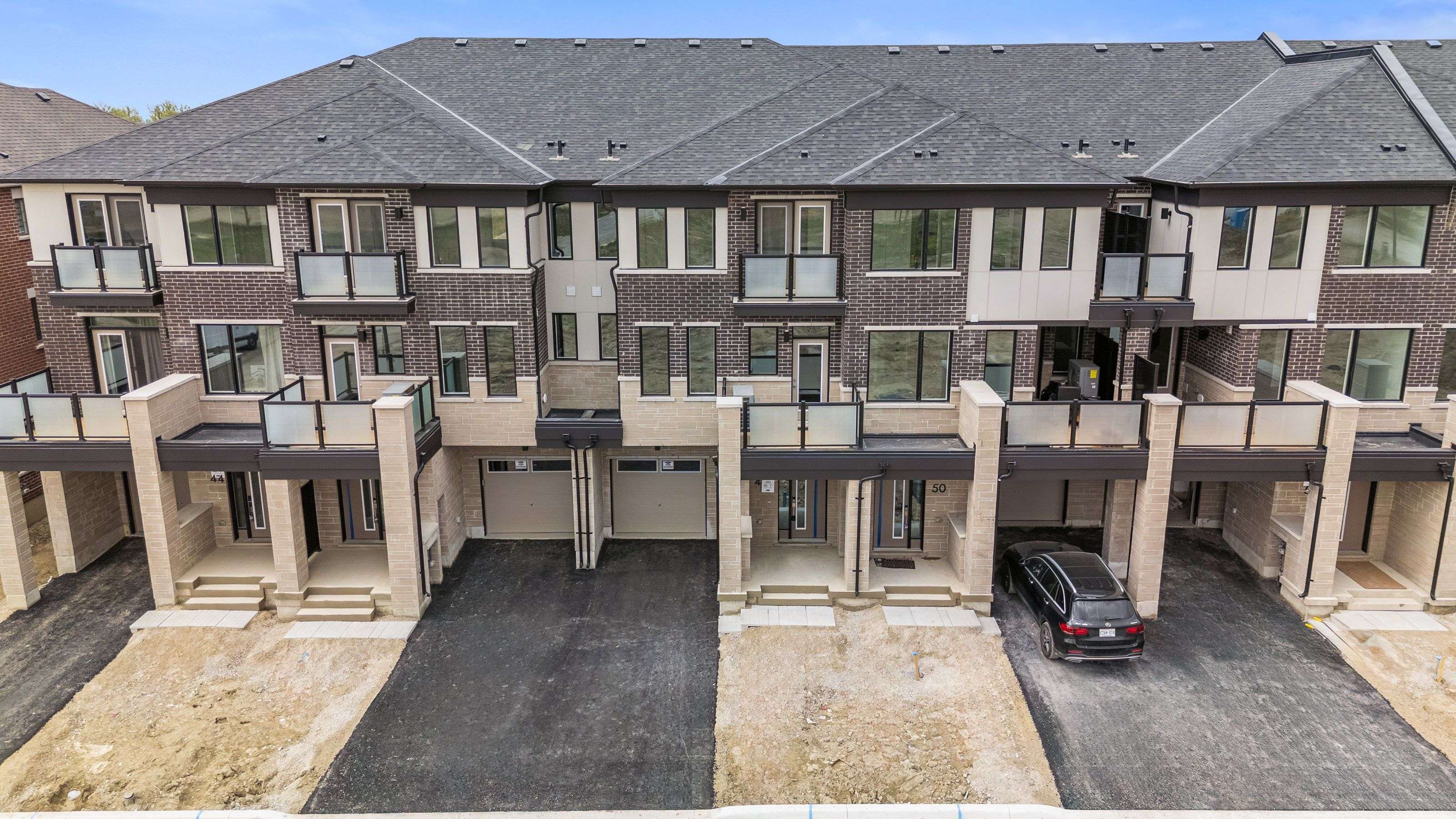 48 Elmer Moss AVE, Caledon, ON L7C 3H1