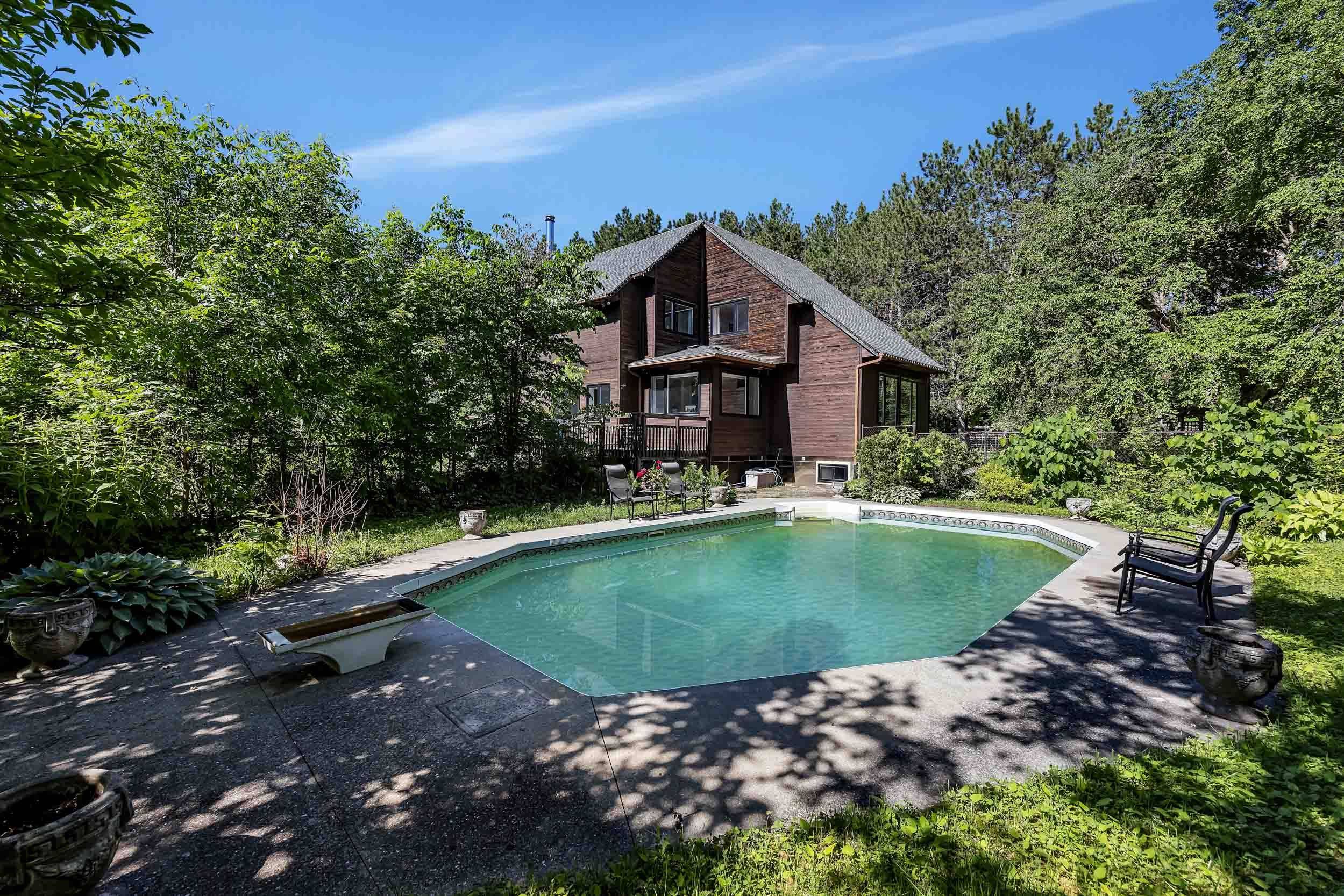 104 Sol LN, Carp - Dunrobin - Huntley - Fitzroy And Area, ON K0A 3M0