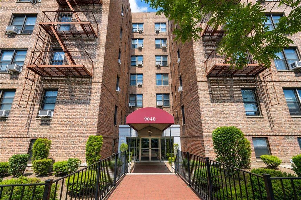 9040 Fort Hamilton Pkwy #1D, Brooklyn, NY 11209