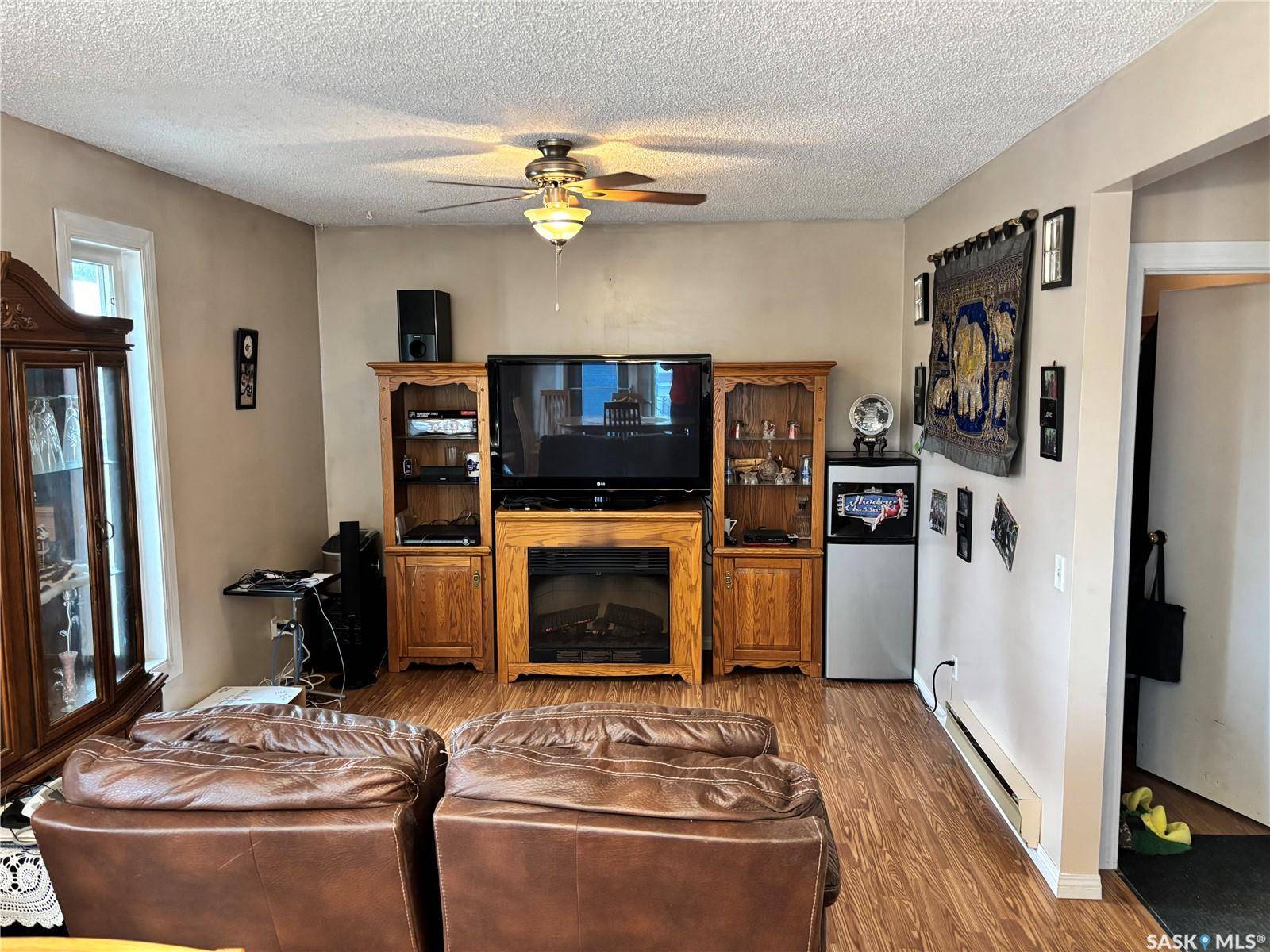 141 Stewart CRESCENT, Kindersley, SK S0L 1S1