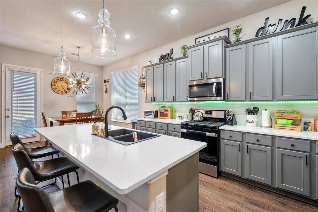 7224 Fallen Crest Lane, Arlington, TX 76001
