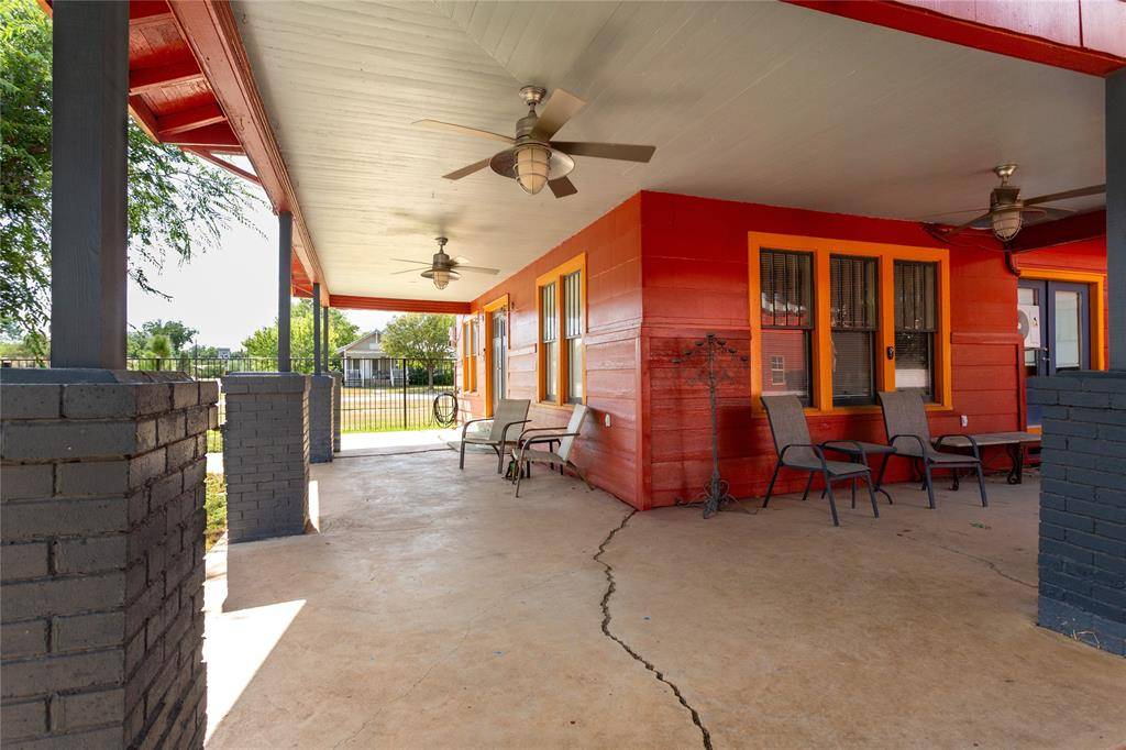 340 a W 3rd Street, Baird, TX 79504
