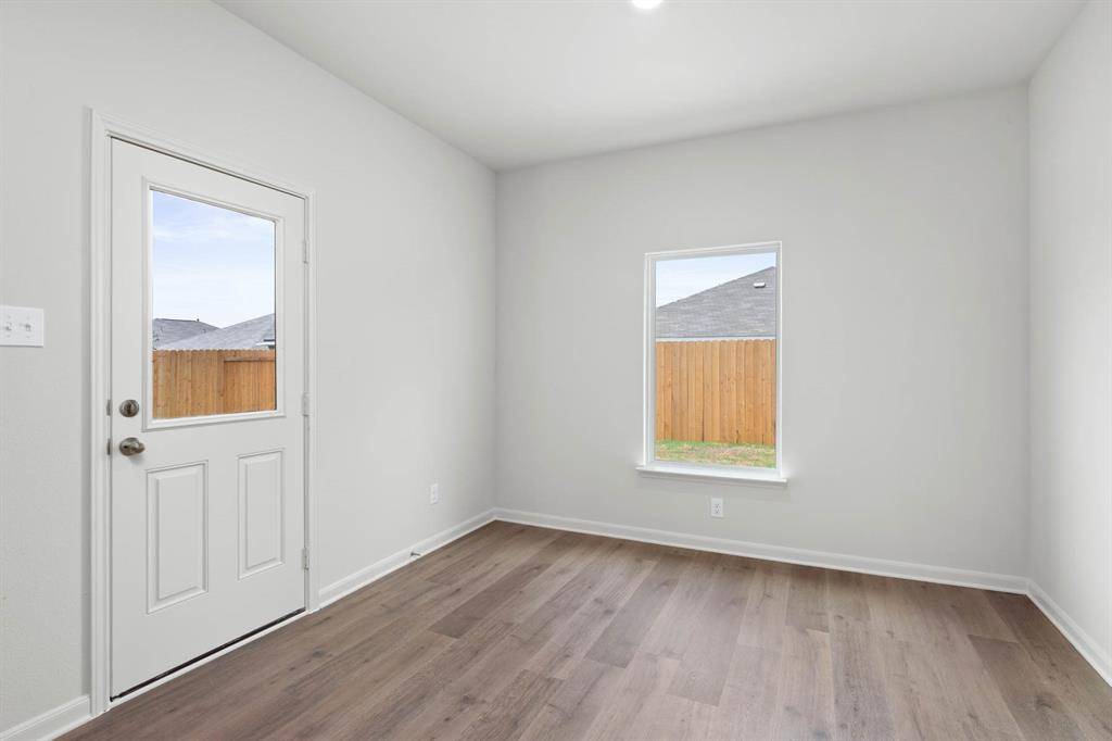 9964 Stranton Drive, Fort Worth, TX 76140