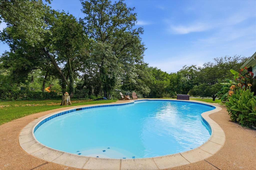 10308 Lisa Jean Drive, Crowley, TX 76036