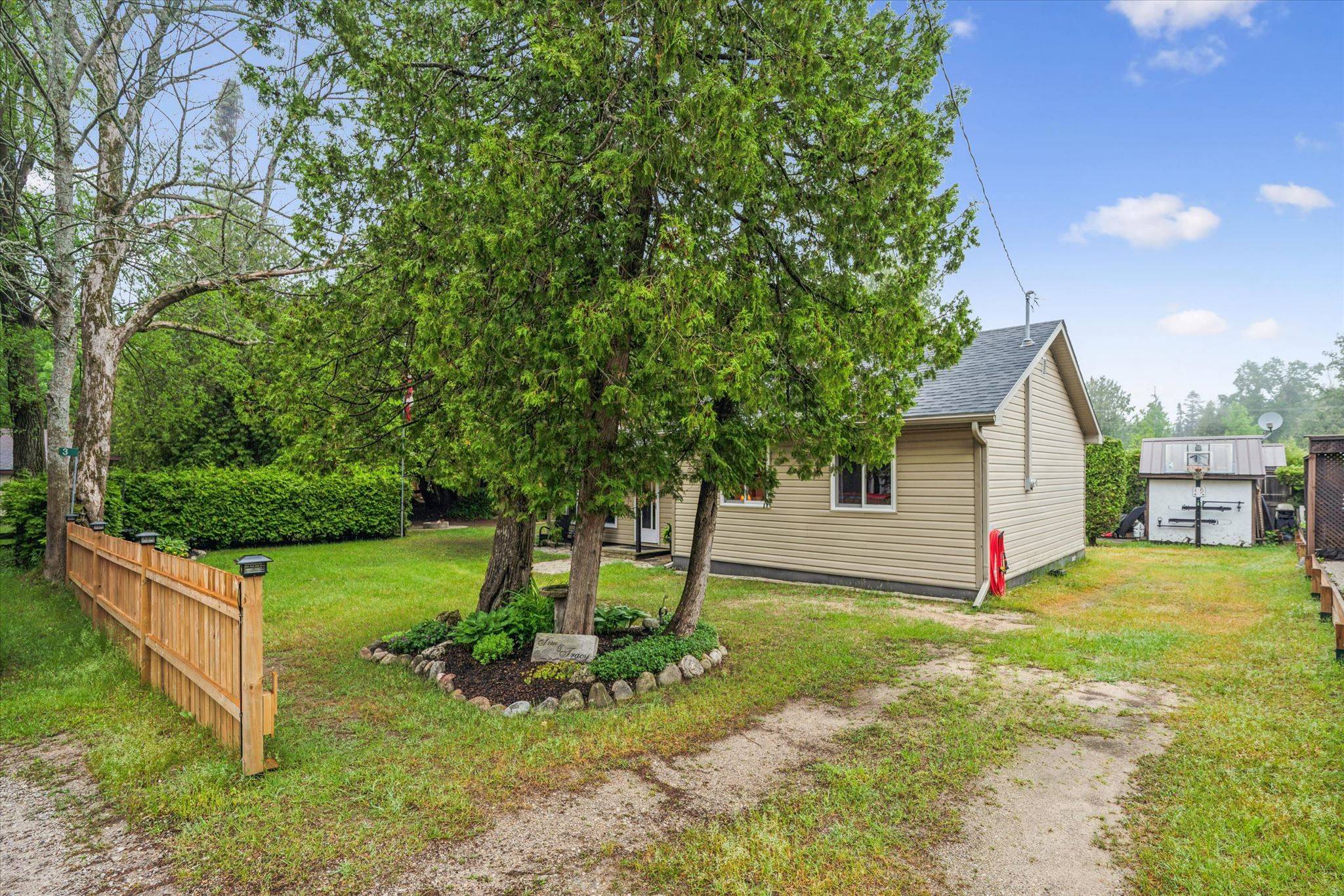 3 Hamilton PL, South Bruce Peninsula, ON N0H 2G0