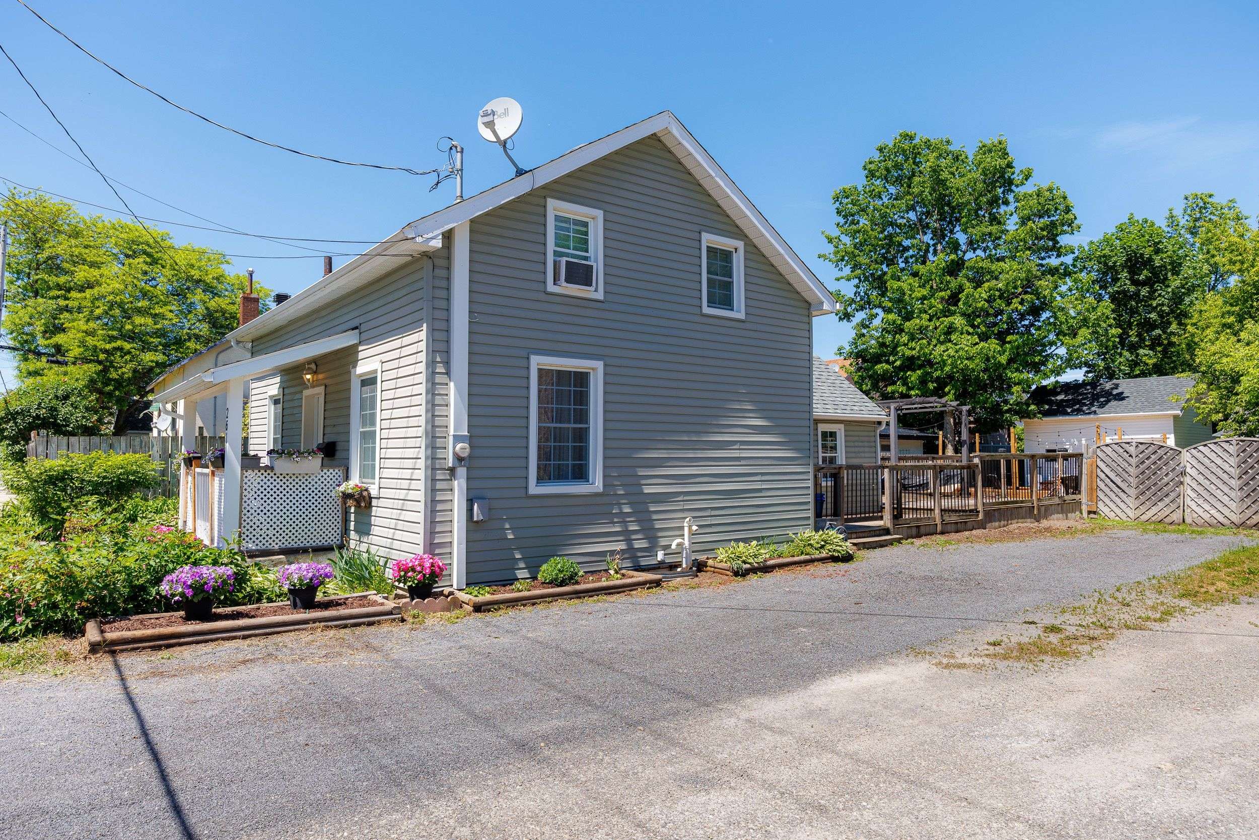 261 St-Paul ST, Carleton Place, ON K7C 3C7