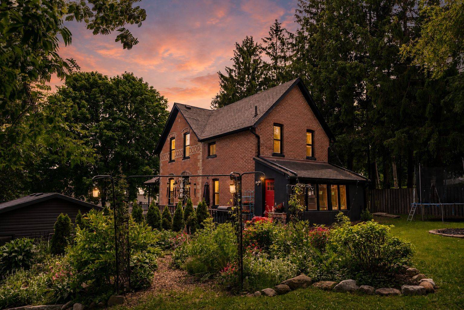 28 Mill ST W, East Luther Grand Valley, ON L0N 1G0