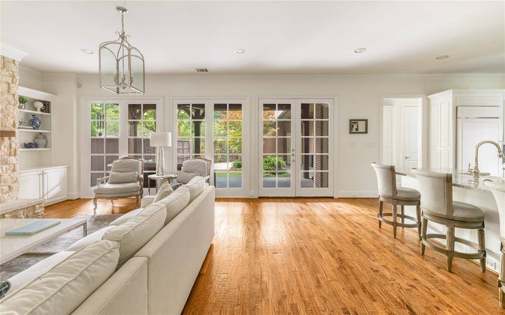 5301 Monticello Avenue, Dallas, TX 75206