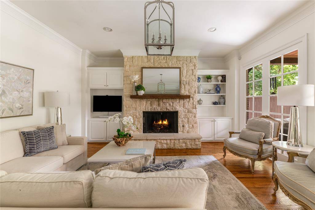 5301 Monticello Avenue, Dallas, TX 75206