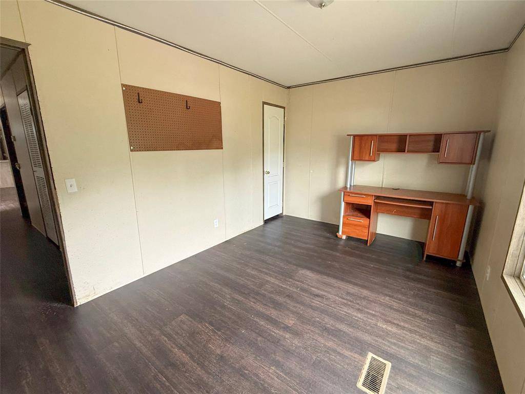 716 Quail Run Court, Seven Points, TX 75143