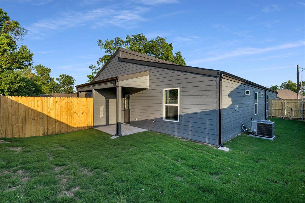 2212 Church Street #A, Greenville, TX 75401