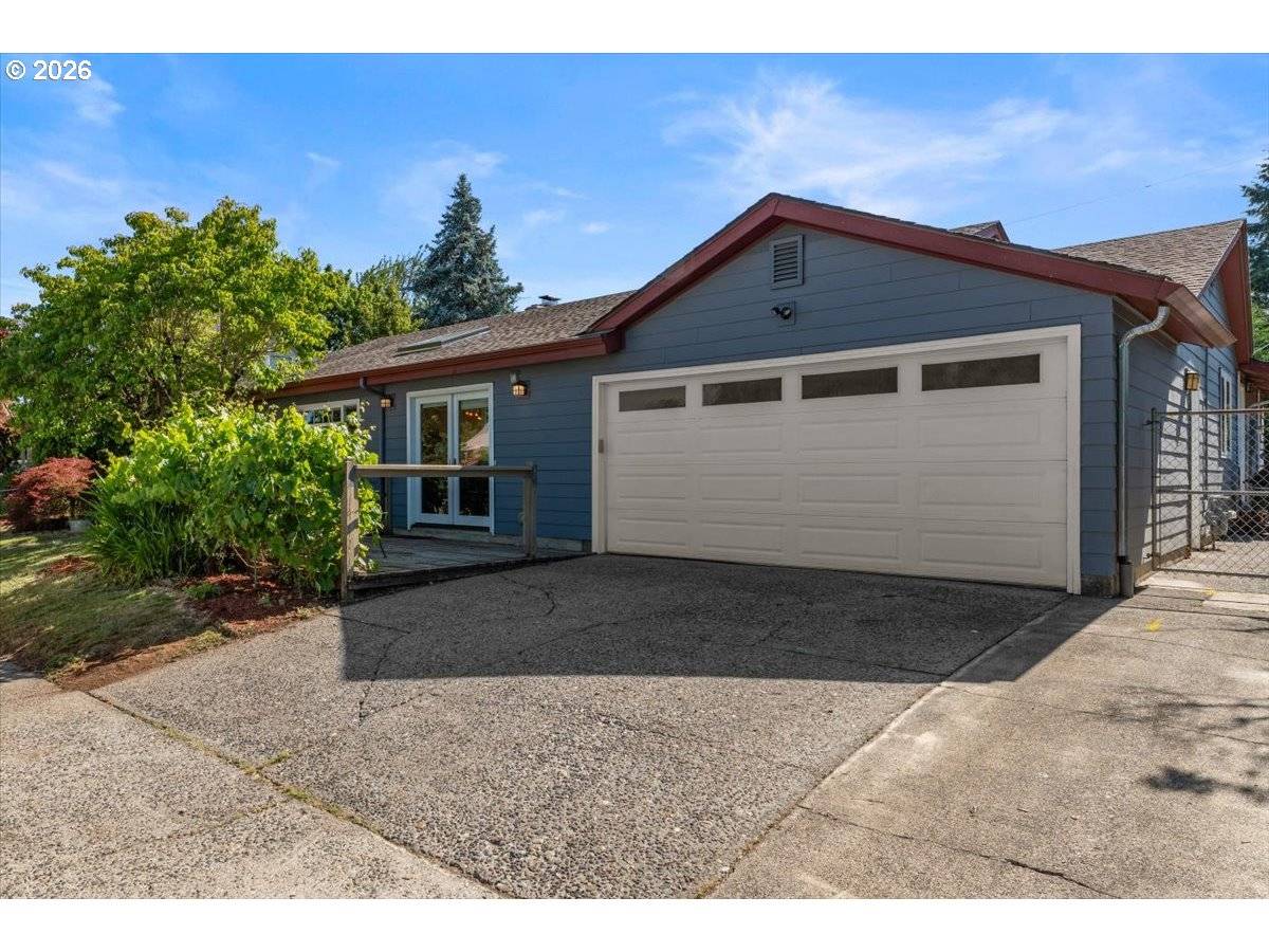 2030 SE 100TH AVE, Portland, OR 97216