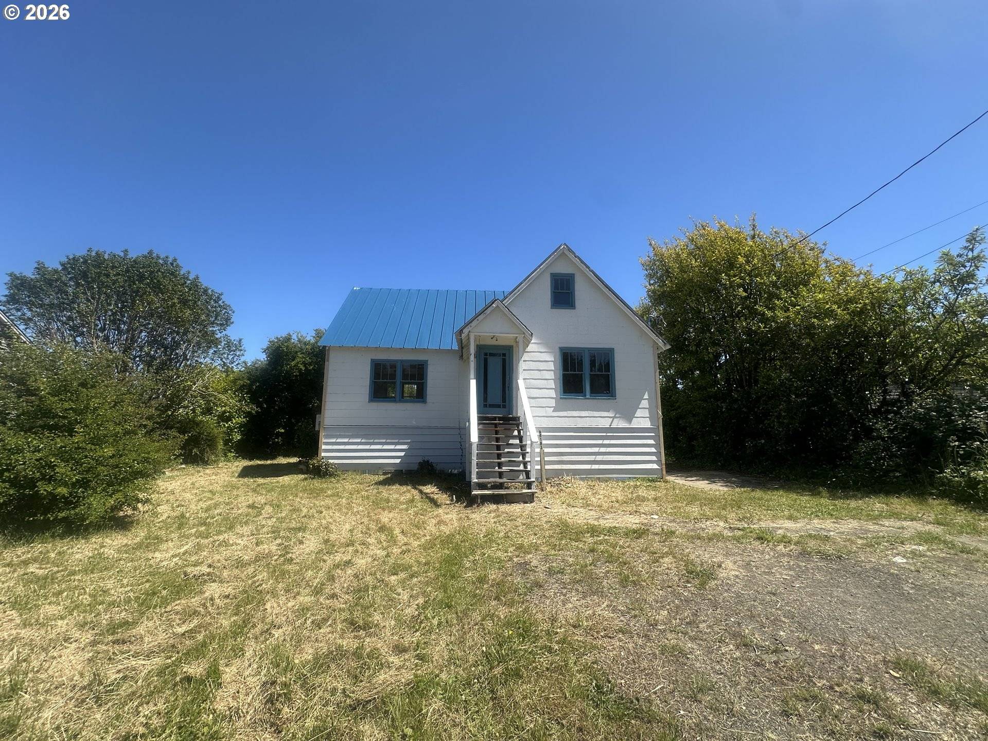 64183 WATSONVILLE RD, Coos Bay, OR 97420