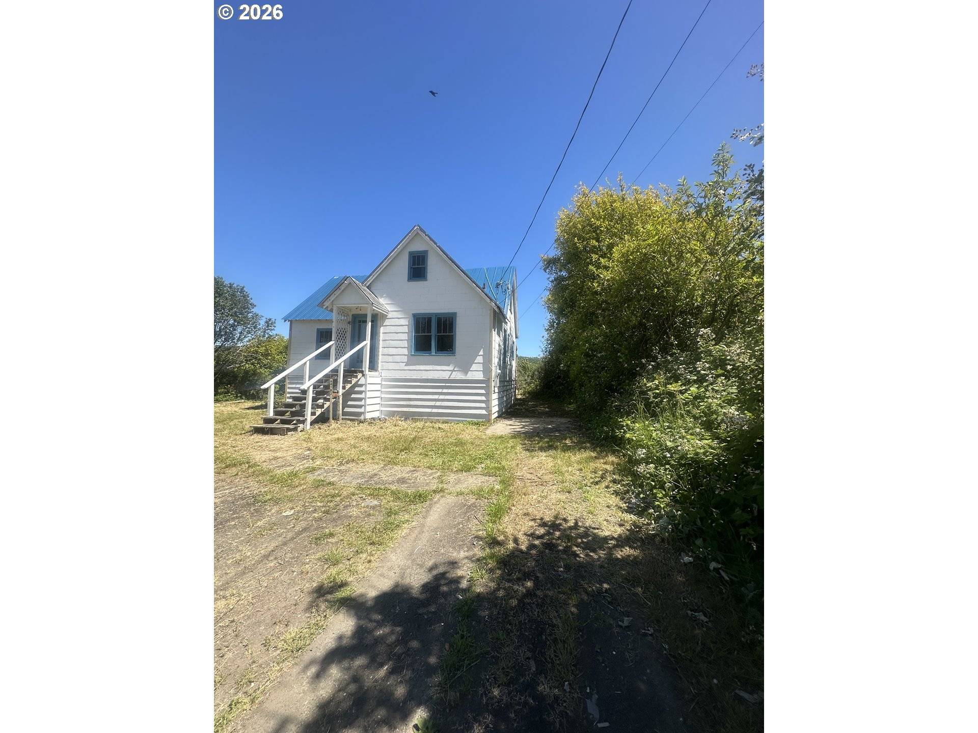 64183 WATSONVILLE RD, Coos Bay, OR 97420