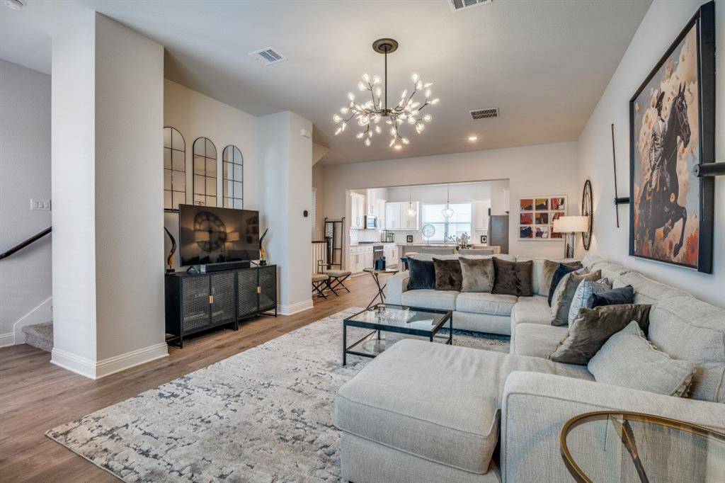 2204 Maverick Way, Mesquite, TX 75149
