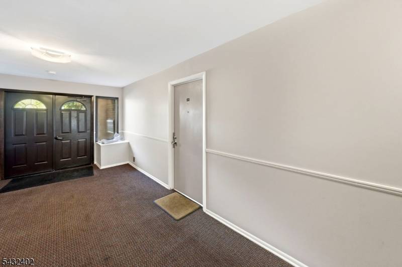 336 Willowbrook Dr, North Brunswick Twp., NJ 08902