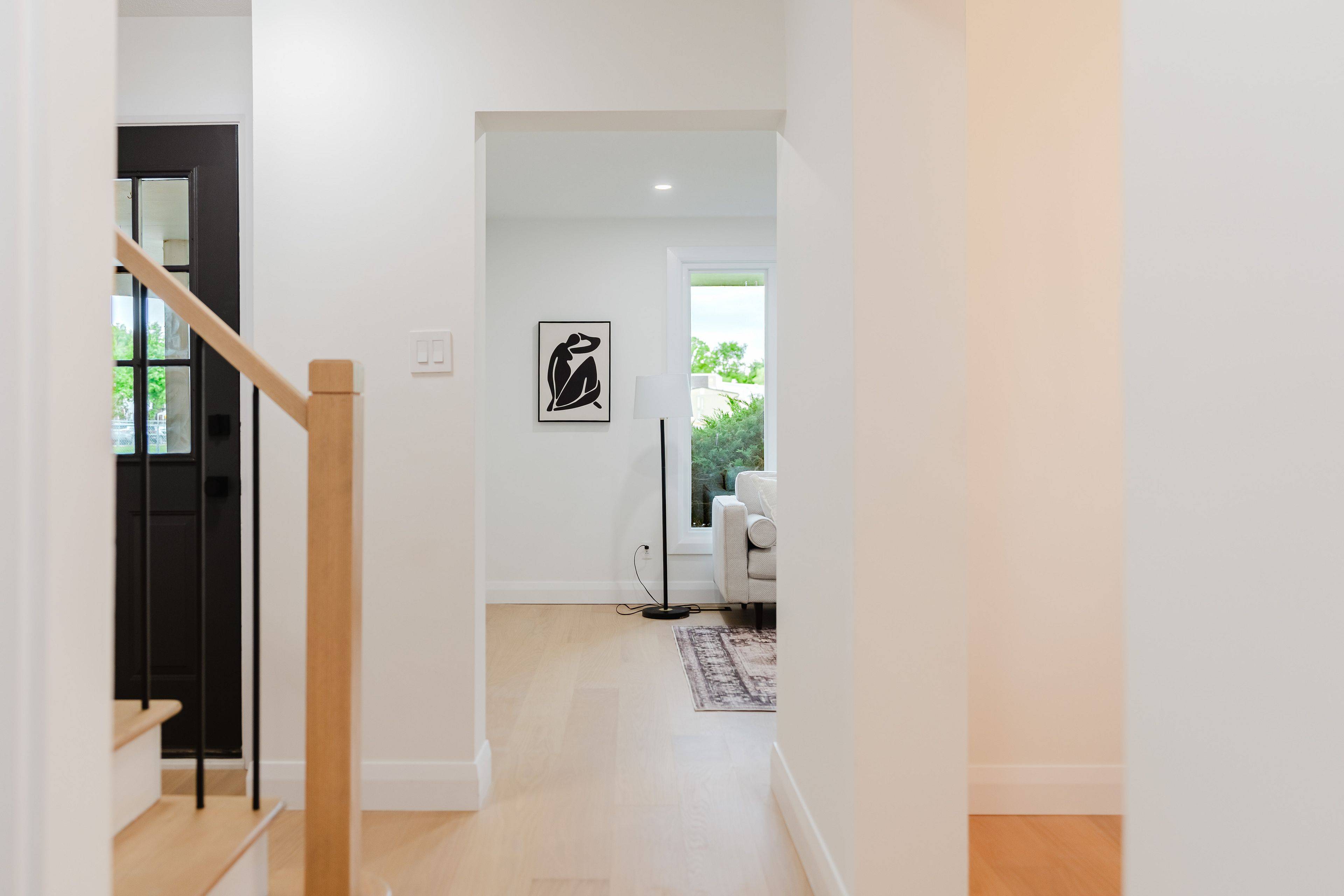 825 De Salaberry ST, Beacon Hill North - South And Area, ON K1J 6Y5